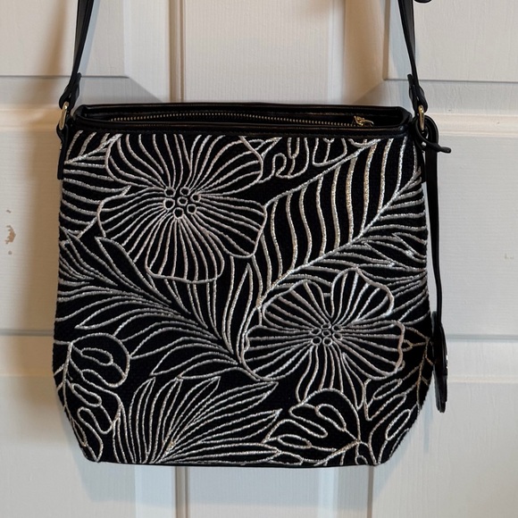 Tommy Bahama Palm Beach crossbody bag. Like new. Black with white embroidery. - Picture 2 of 9